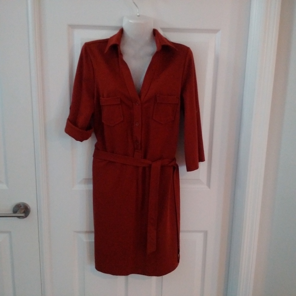 max studio button up tie waist career medium